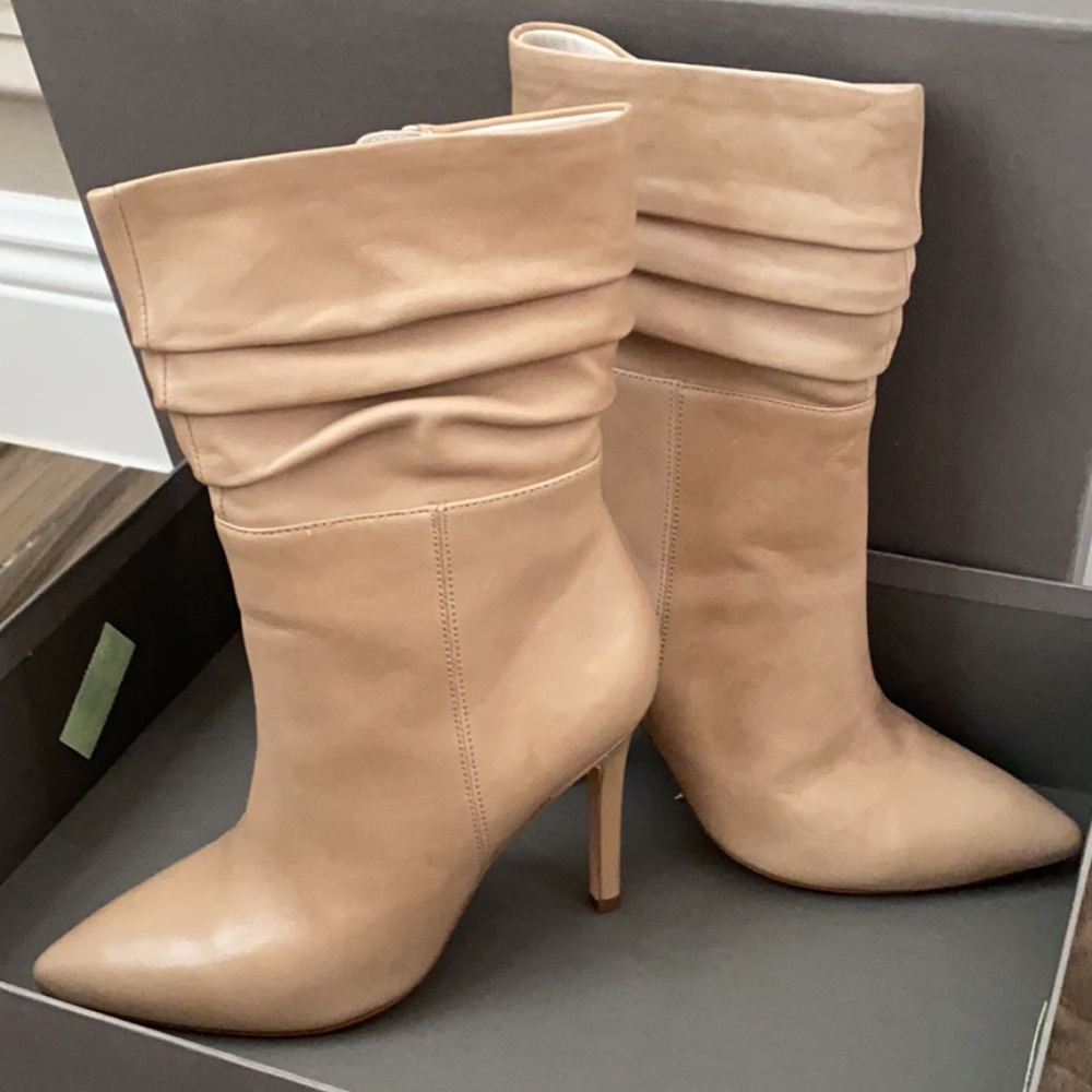 Boots - Picture 2 of 4